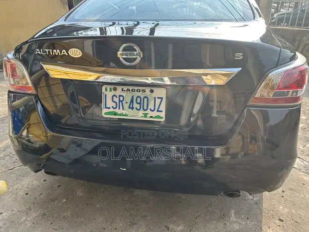 2015 Nissan Altima Sport - 1