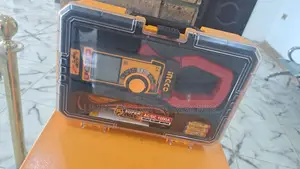 INGCO 1000A DC/AC Digital Clamp Meter