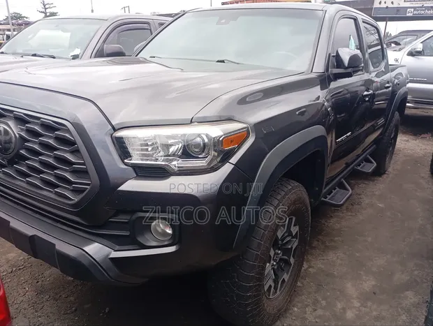 2020 Toyota Tacoma SR V6 4x4 Double Cab Pickup - 1