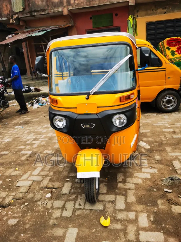 New Bajaj RE Tricycle (2026 Model) - 1