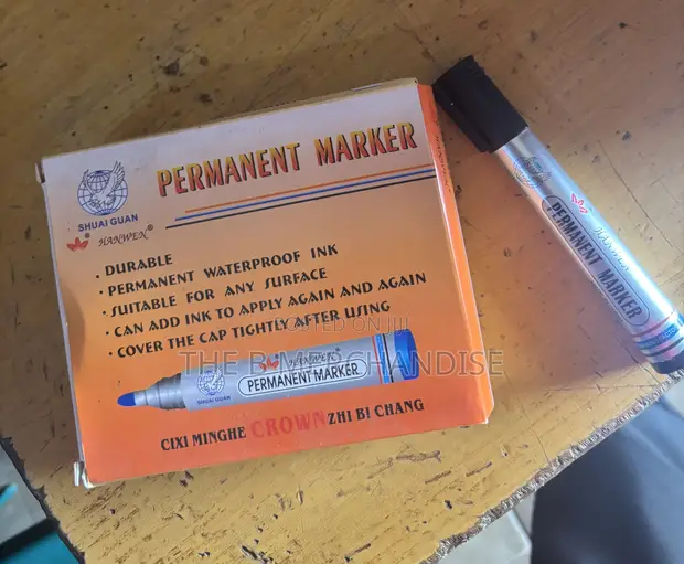 Pack of Permanent Markers - Black - 1