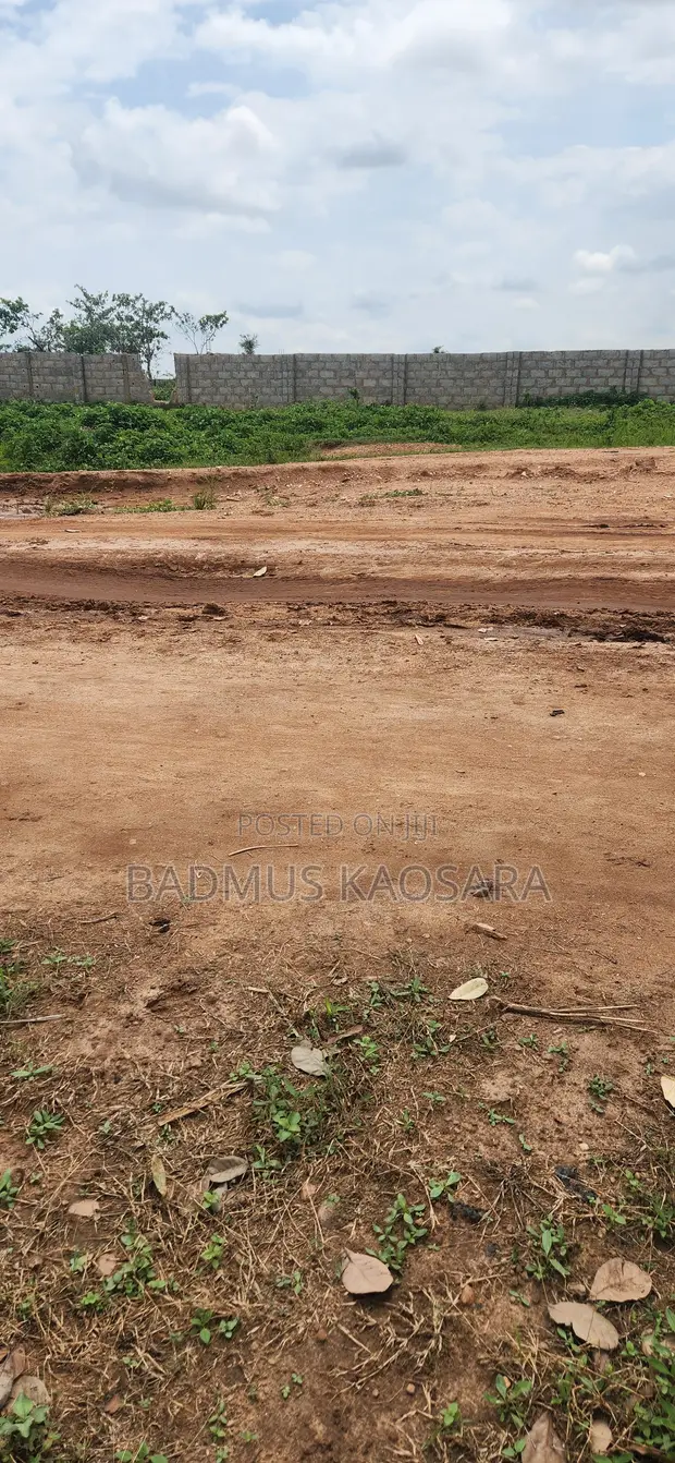 Spacious 500SQM Residential Land for Sale in Sherriti District, Abuja - 1