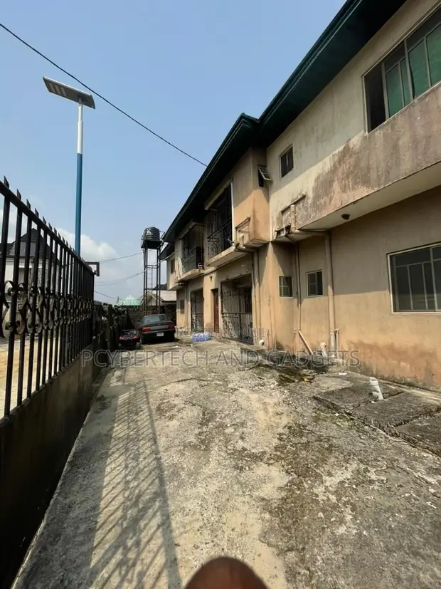 Furnished 2-Bedroom Duplex in Four Flat, Warri for Sale - 1