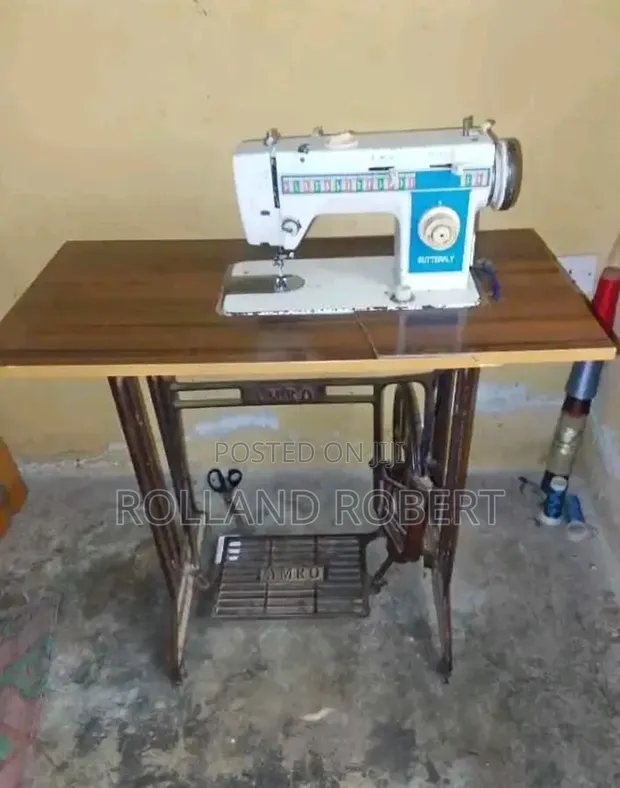Complete Butterfly Zigzag Sewing Machine - 1