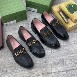 Gaskiyar Gucci Logo Loafers - Mazan Girma 40-46