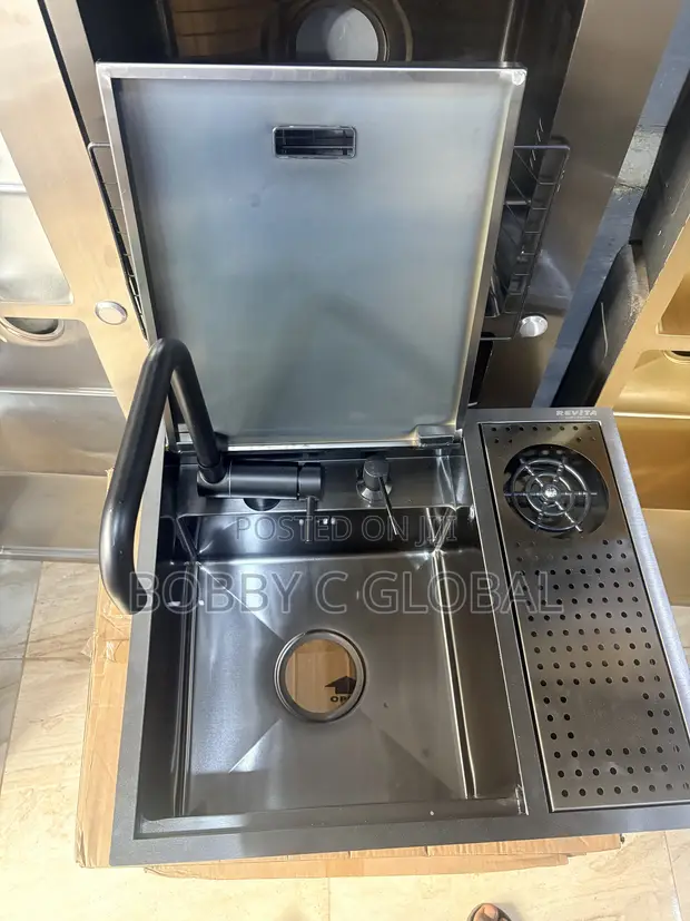 Covered Kitchen Sink - Modern & Space-Saving - 1