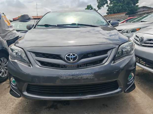 2013 Toyota Corolla LE Special Edition Sedan - 1