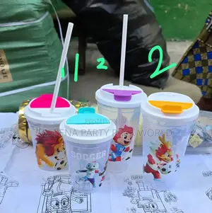 Plastic Party Cups with Straws (Brand New)