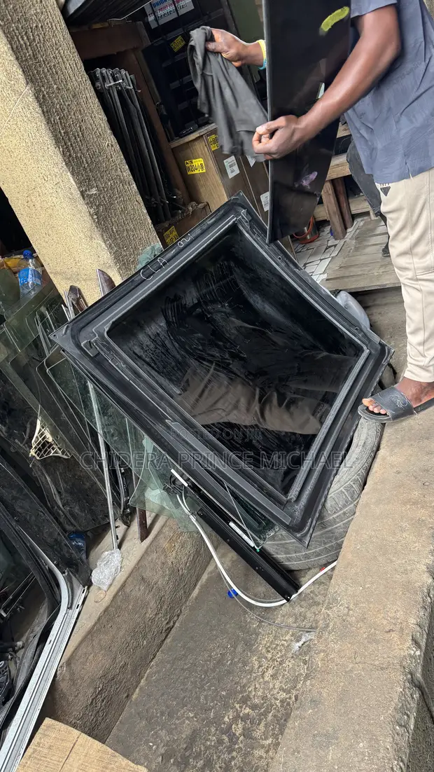 Mercedes-Benz CLA250 W118 Panoramic Roof Glass (2016-20) - 1