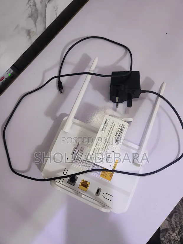 MTN 4G Router (ZLT UPS10) - 1