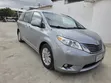 Toyota Sienna XLE 2011 Silver - 3