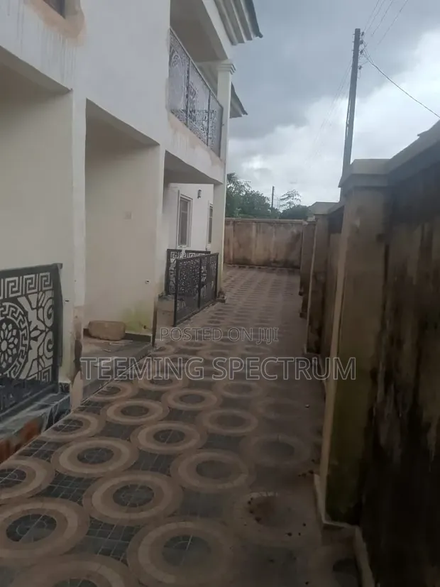 3 Bedroom Apartment for Rent in Benin City - 1