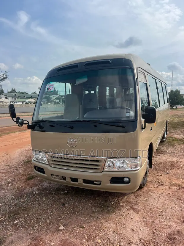 Toyota Coaster 2015 Bus - Direct Belgium - 1