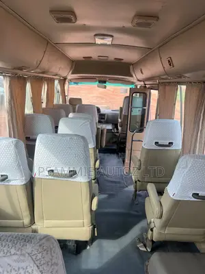 Toyota Coaster 2015 Bus - Direct Belgium