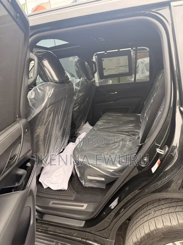 2025 Lexus LX 600 SUV Black - 1