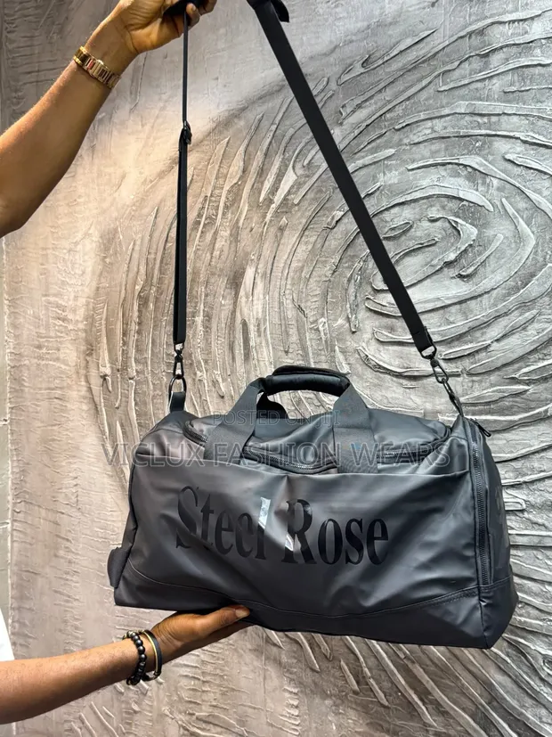 High Quality Unisex Duffle Bag - Black - 1