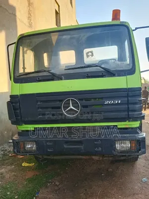 Mercedes-Benz Actros 2031 Tipper Truck