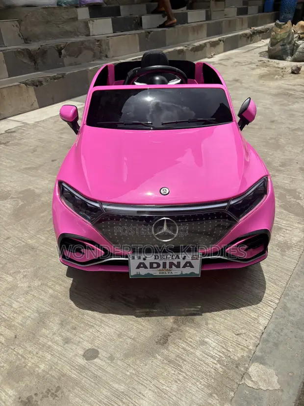 Kayan Yara Mercedes Benz 4Matic Ride-On Car - 1