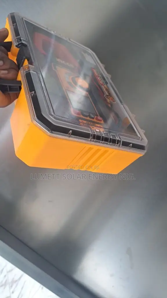 INGCO 1000A Portable Digital Clamp Meter - 1