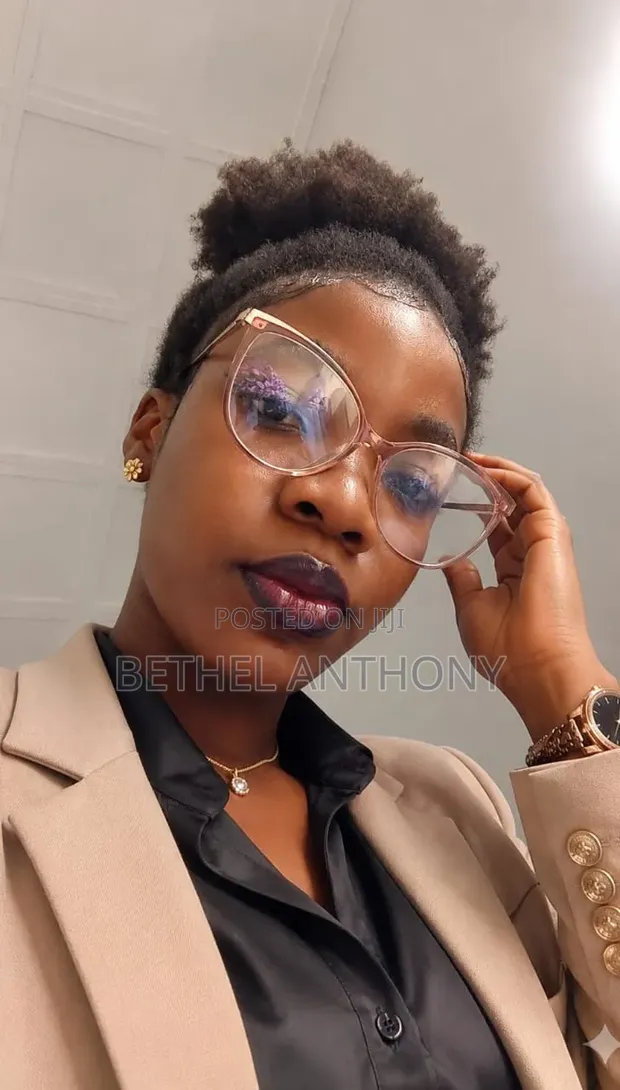 Remote Graphic Designer & Content Writer - 1