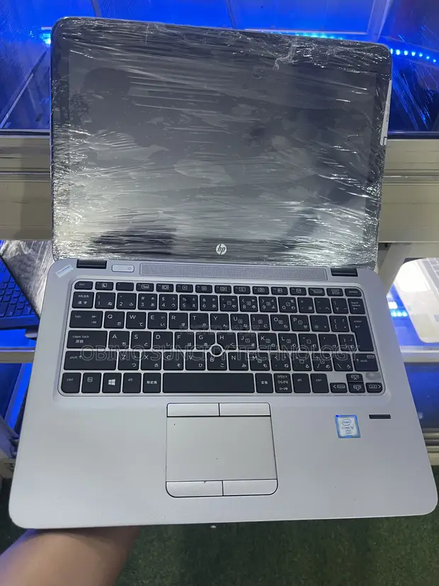 HP EliteBook 820 G3 Laptop - Intel Core i5, 8GB RAM, 256GB SSD - 1