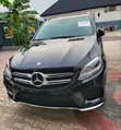 Mercedes-Benz GLE 350d 4MATIC 2017 Black - 4