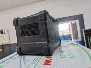 Inaeko 1200W Portable Power Station