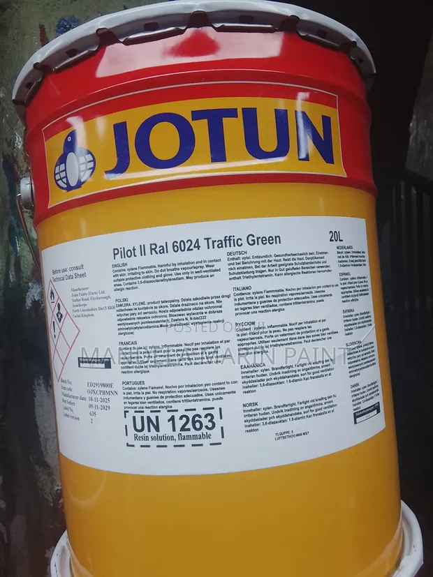 Jotun Pilot LL Rel 6026 Traffic Green Paint - 1
