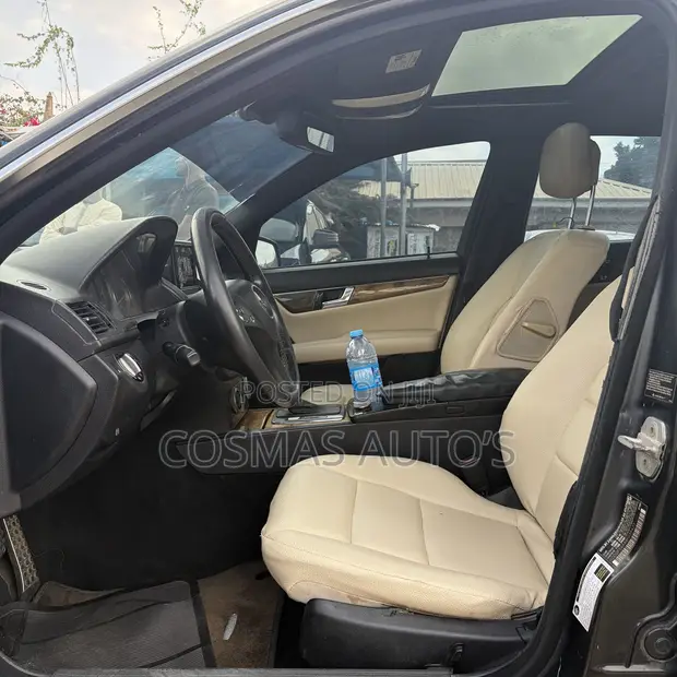 Mercedes-Benz C300 2008 Black - 1