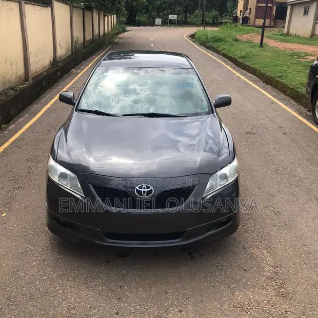 2009 Toyota Camry SE 2.4L Sedan - Foreign Used - 1