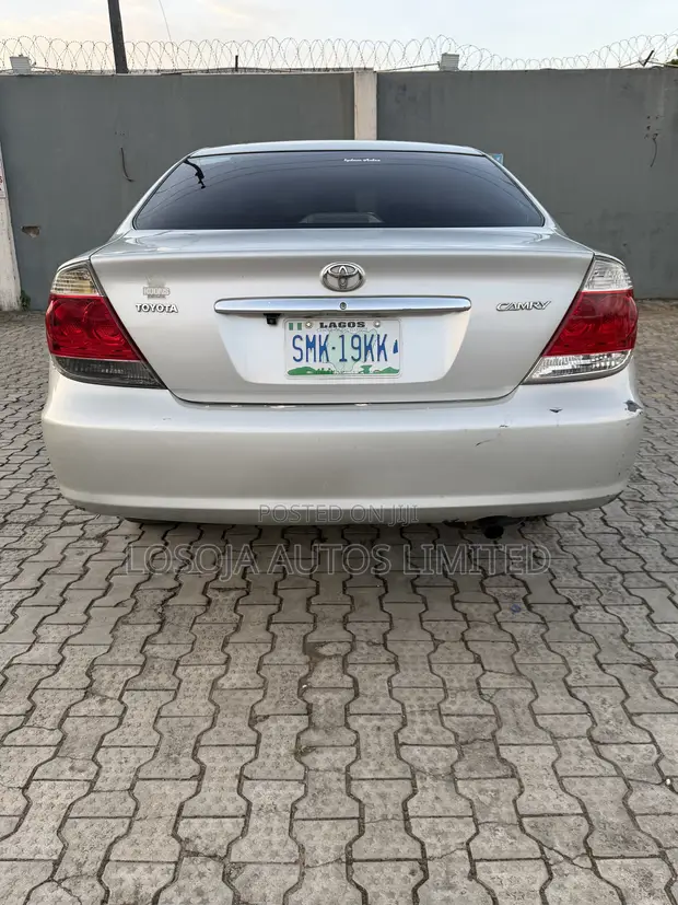 2006 Toyota Camry LE Silver - 1