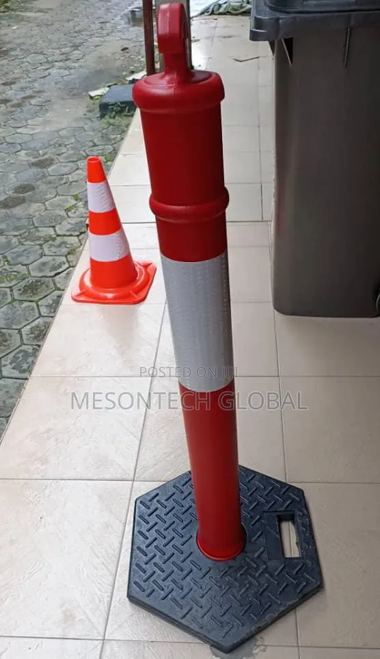 T-Top Traffic Delineator Post with Reflective Band - 1