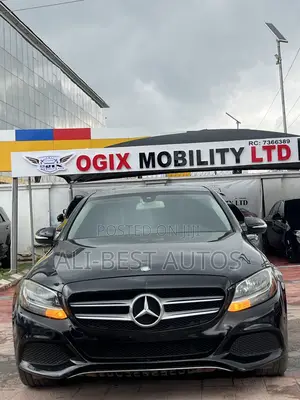 2015 Mercedes-Benz C300 Beige