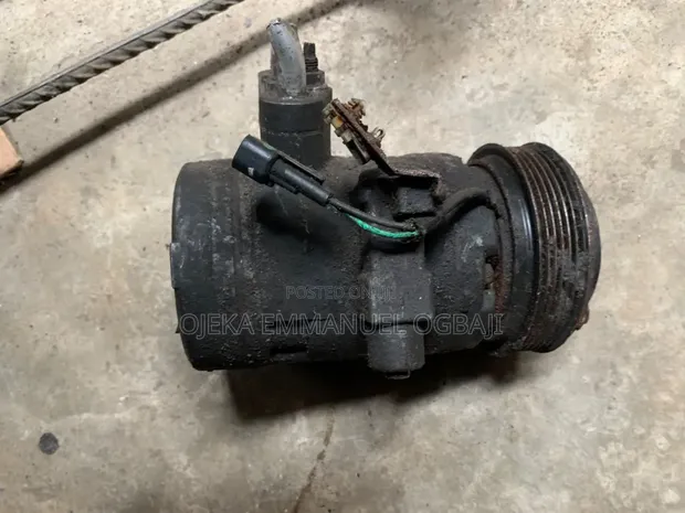 Amfani da A/C Compressor don Ford F-150 - 1