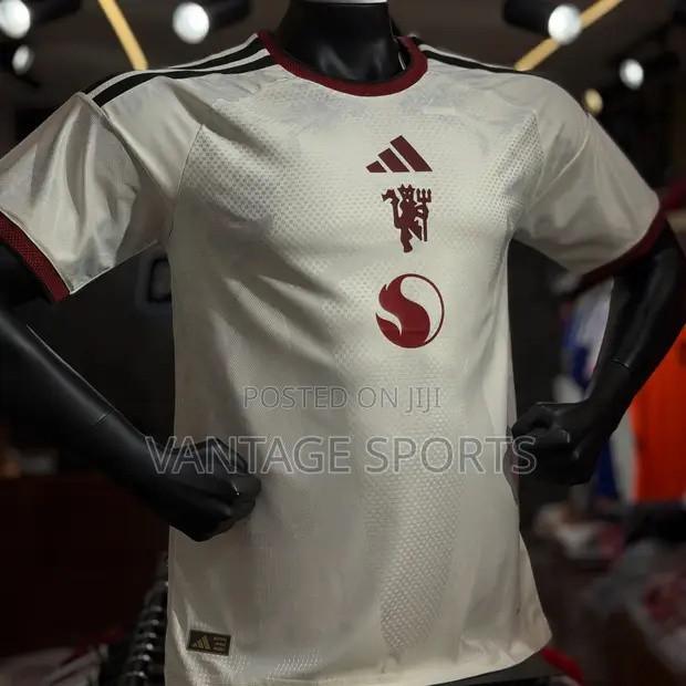 Manchester United Player Version Jersey - Free Customization - 1