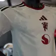 Manchester United Player Version Jersey - Kyauta Completing - 2