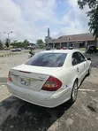 Mercedes-Benz E-Class 2008 White - 4