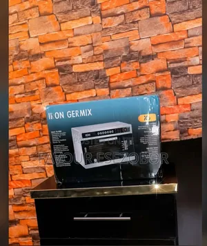 Germix UV Clipper Sterilizer Mai Kyau da Akwati