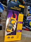 Fluke 323 Clamp Meter - 2