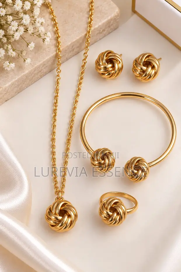 Love Knot Gold Jewelry Set - 1