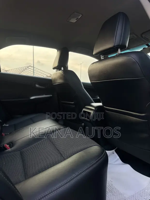 Toyota Camry 2013 SE Black - 1