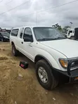 Toyota Tacoma Limited V6 4x4 Xtracab 1998 White - 5