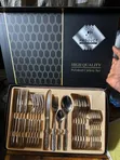 24pcs Luxury Stainless Steel Cutlery Set - Silver Textured Handle - 1