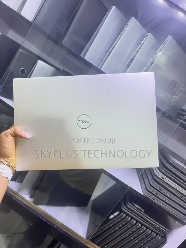 Dell XPS 15 9510 Laptop - 32GB RAM, 512GB SSD, Intel i7 - 1