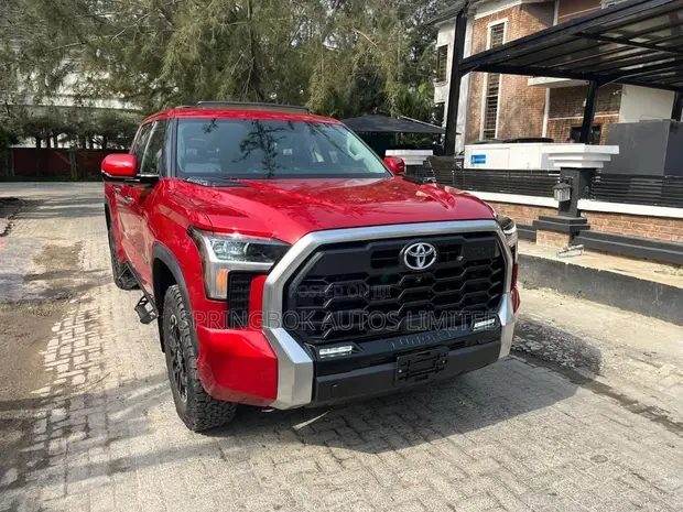 2023 Toyota Tundra Platinum CrewMax 5.5' Bed Red - 1