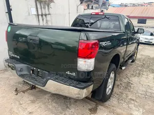 Toyota Tundra 2012 Green