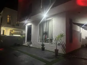 5 Bedroom Luxury Shortlet Duplex, VGC