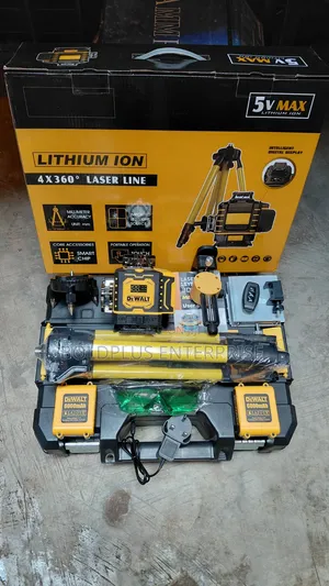 16-Line Green Laser Level (DeWalt Branding)