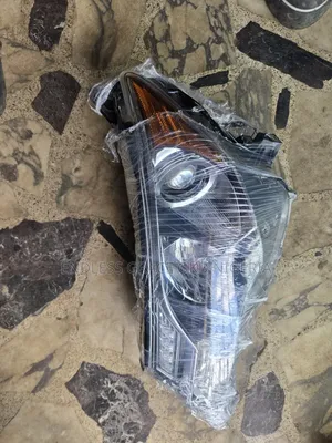 Toyota RAV4 2015 Headlamp