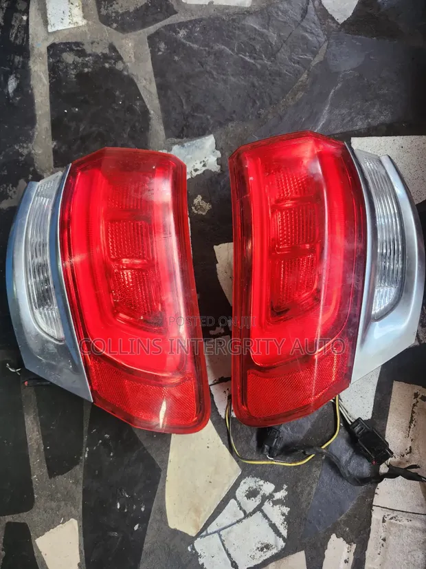 Jeep Cherokee Back Lights (2014-2020) - 1